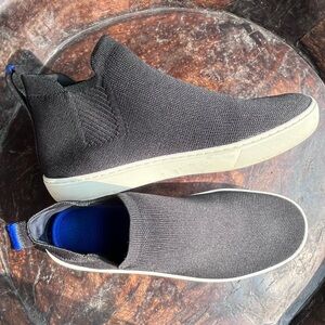 Rothy hi top ankle chelsea sneakers sz 10 black